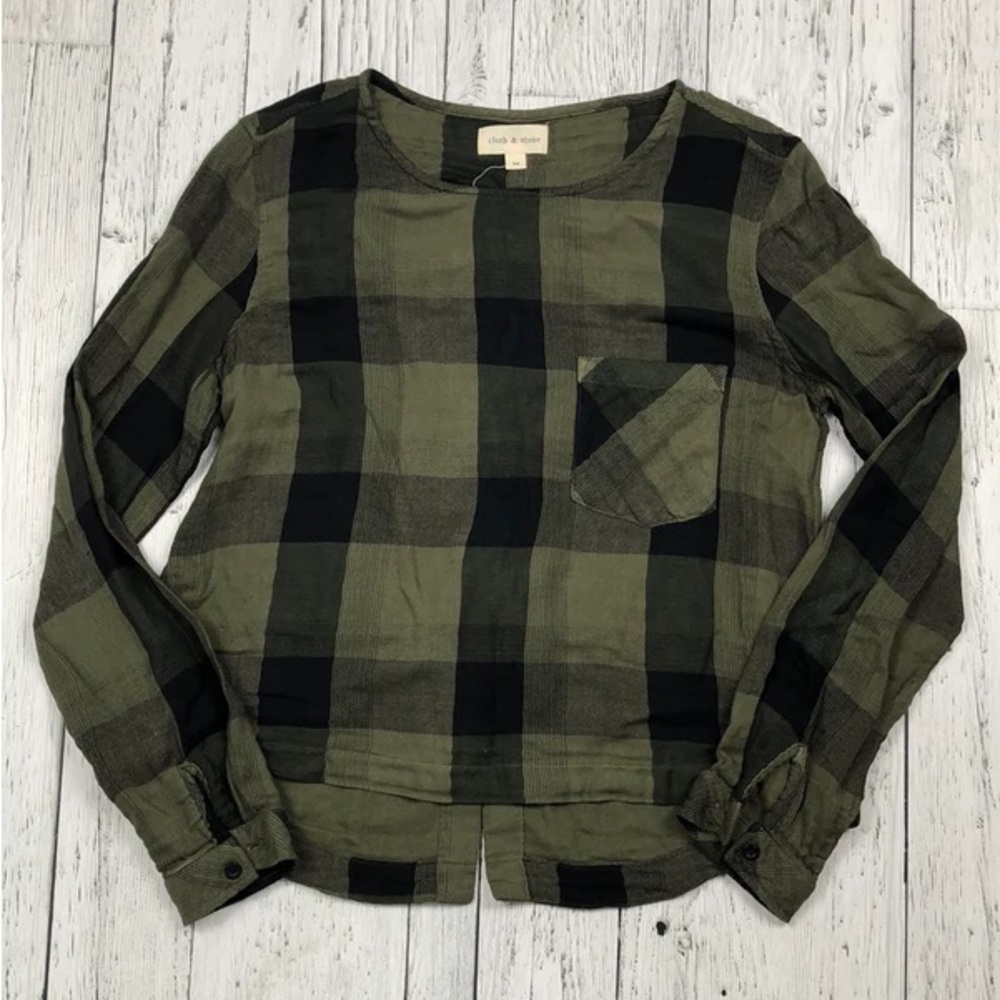 Cloth & Stone green and black top.